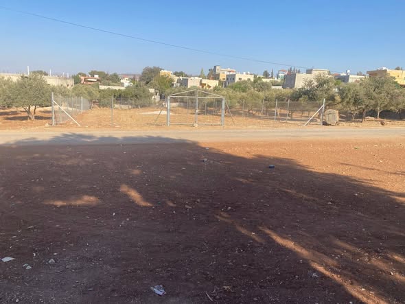 أرض سكنية مميزة في إربد - رقم مساحية 808 - 3