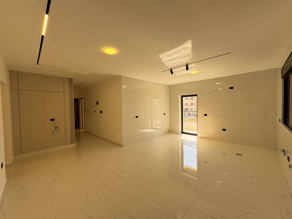 شقة فاخرة للبيع في البنيات 155م² - 3