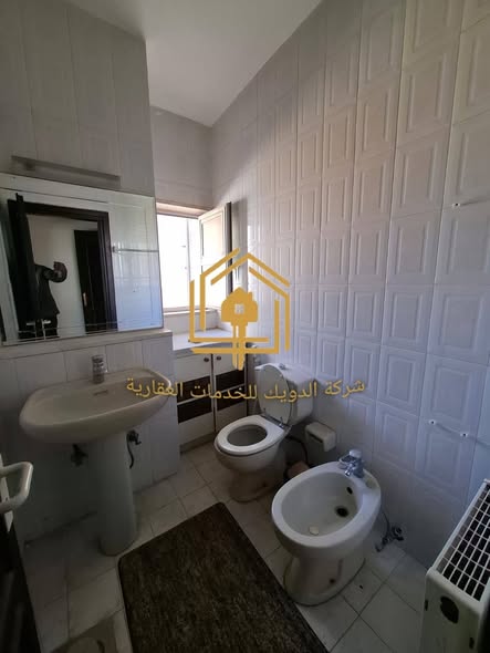 شقة فاخرة للإيجار في أم اذينة - 3