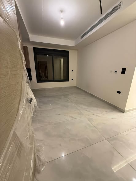 شقة فاخرة لم تُسكن في أم اذينة - 2