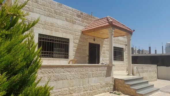 منزل للبيع في جاوا – موقع مميز