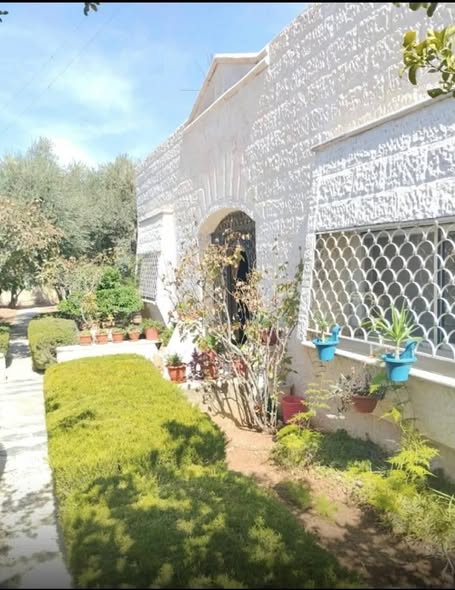 بيت مستقل فاخر للبيع في إربد - فرصة استثمارية مميزة