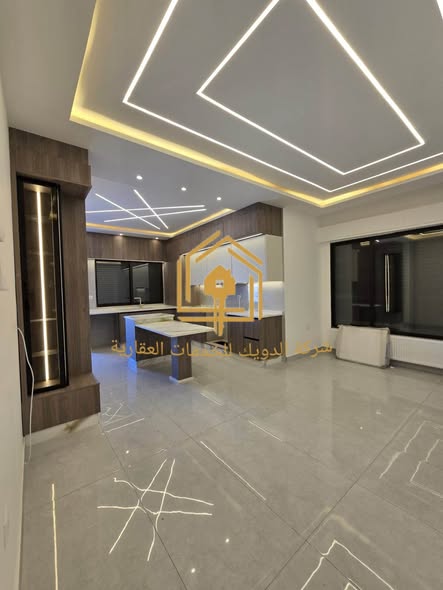 شقة فاخرة بإطلالة خلابة في الشميساني - لم تسكن بعد! - 2