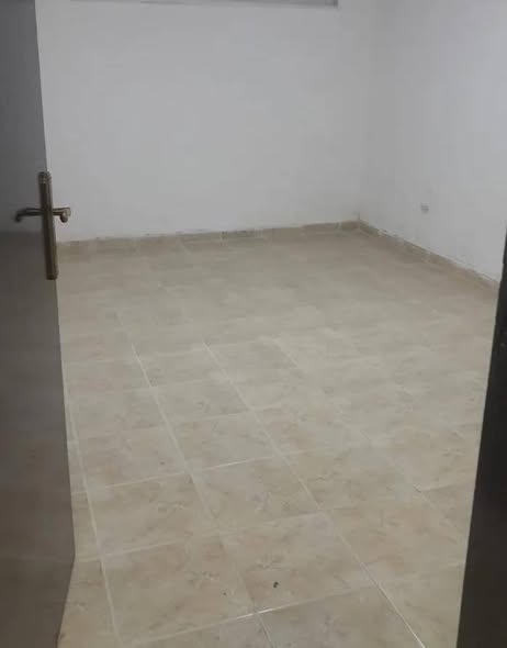 شقة فاخرة للإيجار في عبدون - طابق تسوية - 3