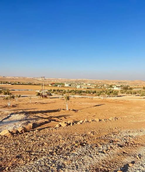 قطع أراضٍ زراعية استثمارية في موقع مميز - 5