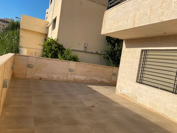 شقة فاخرة للبيع في البيادر - عمارة حديثة بحارس - 3
