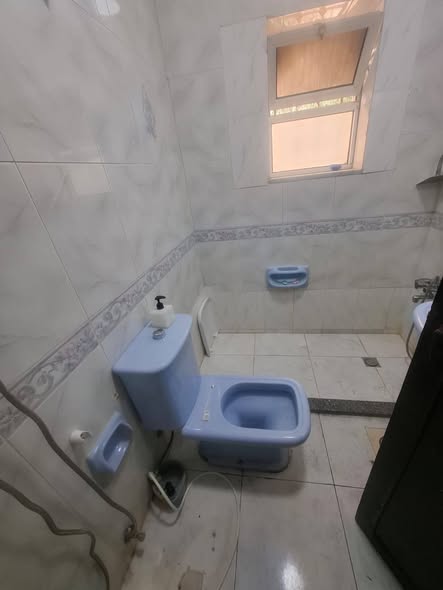 شقة فاخرة للإيجار في الجاردنز - طابق أرضي معلق - 2