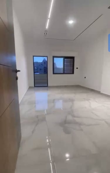 شقة مطلة للبيع في طبربور - بسعر مغري - 2