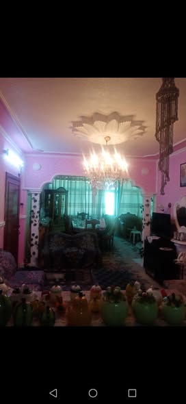 شقة طابقية مع روف للبيع في جبل الحسين