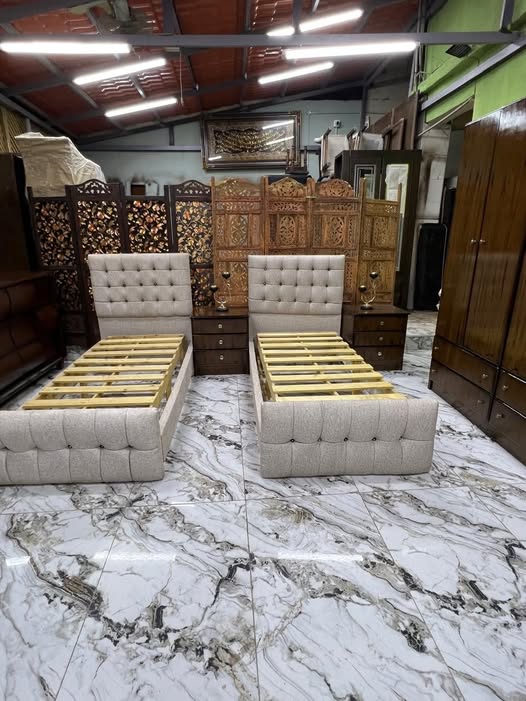 صالون تجميل مجهز بالكامل للبيع في الزرقاء بسعر مغري