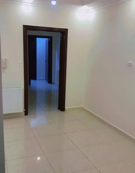 شقة فاخرة للإيجار في دير غبار - 4