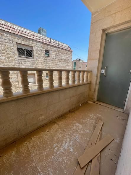 شقة فخمة للبيع في طبربور خلف عريفة مول - 4
