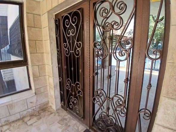 شقة فاخرة شبه أرضية للبيع في الرابية - 4