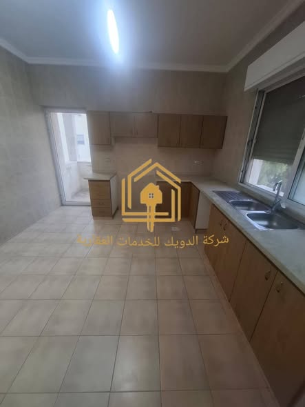 شقة فاخرة للإيجار في دير غبار - 4