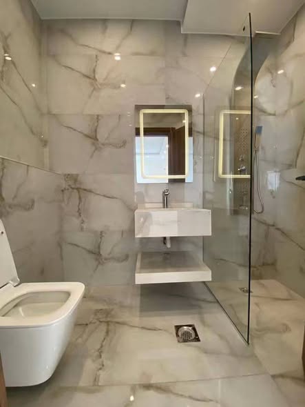 شقة فاخرة للبيع في ضاحية الأميرة سلمى بمساحة 135م - 2