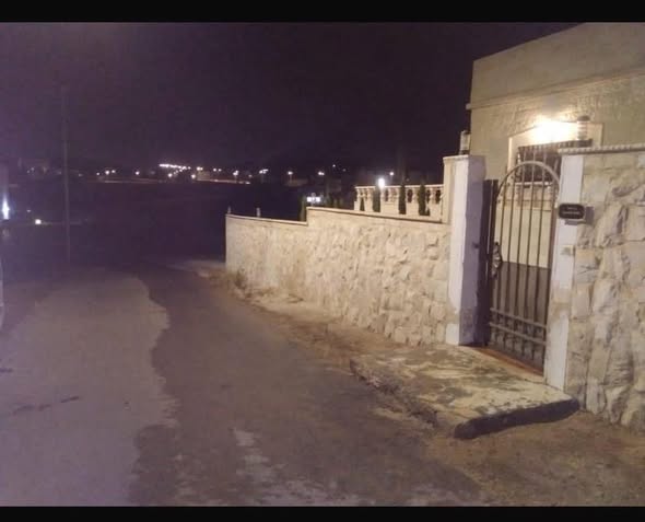 منزل مستقل للبيع بحالة ممتازة بمنطقة المزرعة - 2