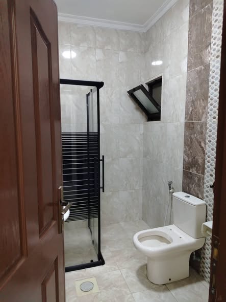 شقة فاخرة للبيع في الجبيهة - حي الريان فرصة استثمار وسكن - 2