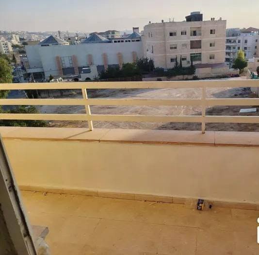 شقة فاخرة للإيجار في أبو نصير