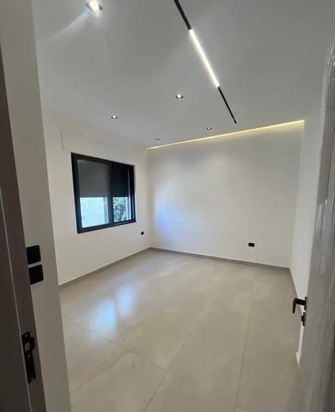شقة جديدة للإيجار في البنيات - طريق المطار - 5