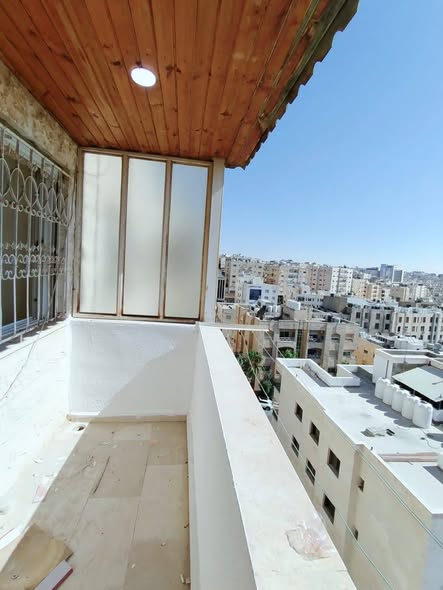 شقة فاخرة بإطلالة بانورامية في تلاع العلي