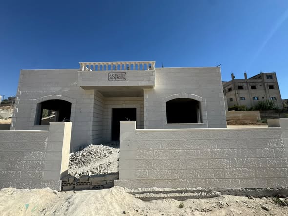 فرصة فريدة: بيت مستقل للبيع في ماركا الشمالية