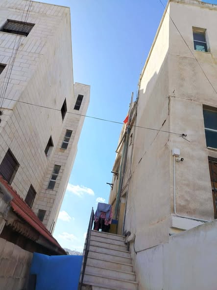 عمارة استثمارية للبيع في الهاشمي الجنوبي بسعر حرق - 4