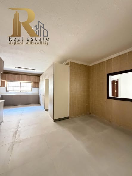 شقة فاخرة للبيع في دير غبار - مساحة 350م² - 4