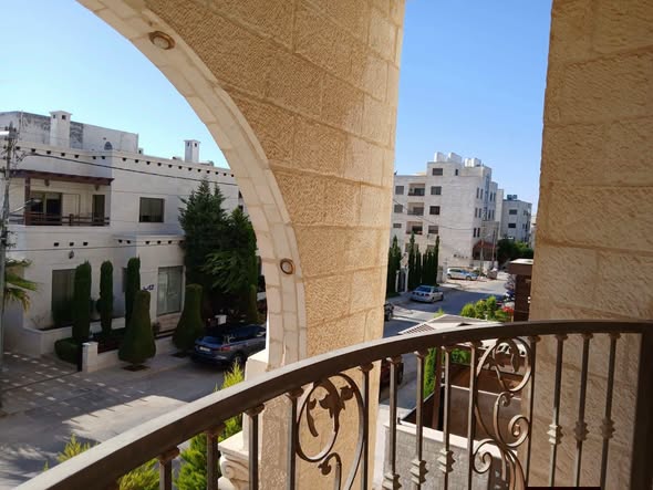 شقة فاخرة للإيجار في الكرسي - عمارة حجرية راقية - 5