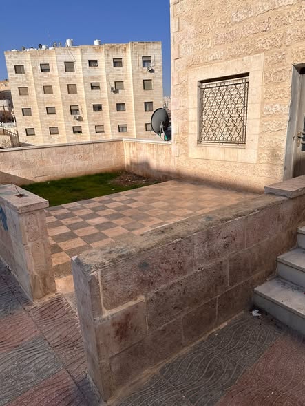 شقة فاخرة للبيع في الهاشمي - مدخل مستقل وموقع مميز - 5