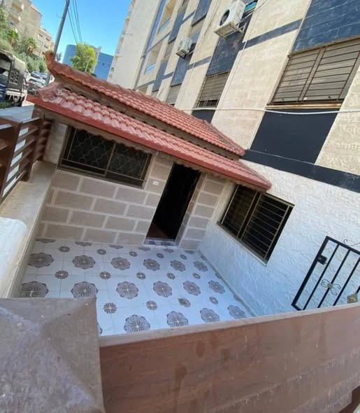 فرصة مميزة: طابق أرضي للإيجار في دير غبار - 5