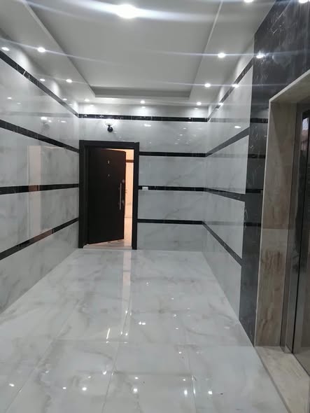 شقة أرضية فاخرة مع حديقة ومدخل مستقل للبيع - 3