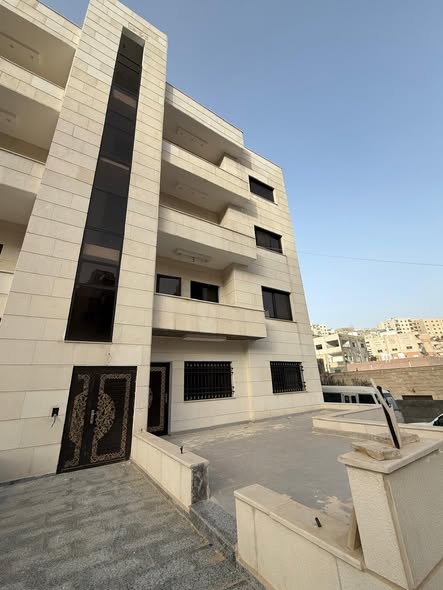 شقة للبيع في إسكان المهندسين - السلط