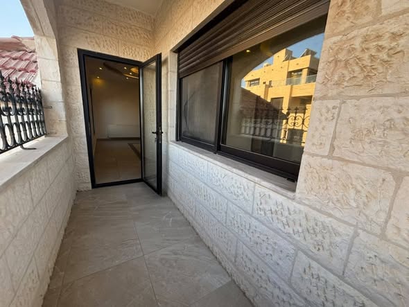 شقة مميزة للإيجار الفارغ في دابوق سعر منافس ومساحة واسعة