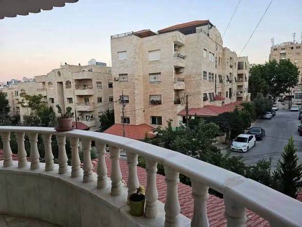 شقة فاخرة للبيع الفوري في الجبيهة - 2
