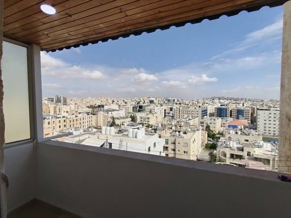 شقة للبيع بإطلالة دائمة في تلاع العلي - 2