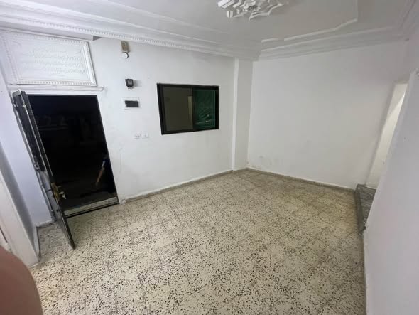 شقة للإيجار في الزرقاء – الجبل الأبيض، مدخل منفصل ومساحة 100م - 2