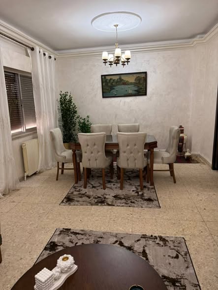 شقة رائعة للبيع في الدوار الأول - للسكن أو الاستثمار - 4