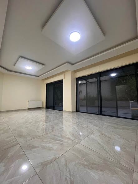 شقة واسعة في أم السماق – جاهزة للسكن - 4