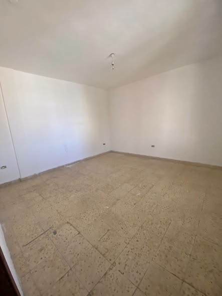 شقة فارغة للإيجار في الجاردنز - مثالية للسكن - 5
