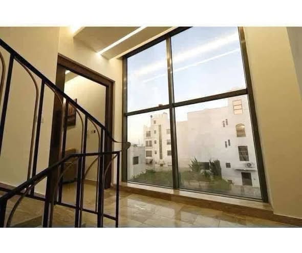 فيلا ذكية فاخرة للبيع المستعجل – طريق المطار