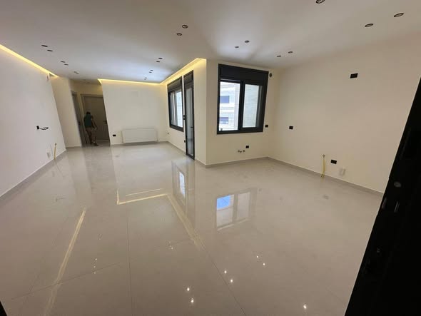 شقة فاخرة للبيع في ضاحية النخيل