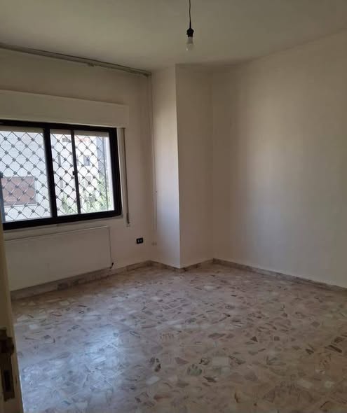 شقة واسعة للإيجار في البيادر – 260م² بسعر مميز - 4