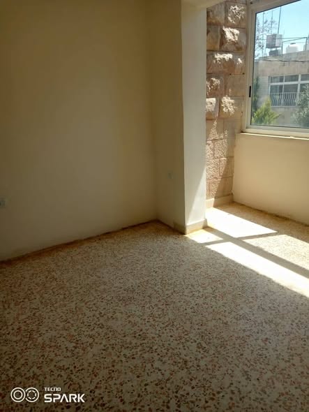 شقة عائلية للإيجار في جبل الحسين - 4
