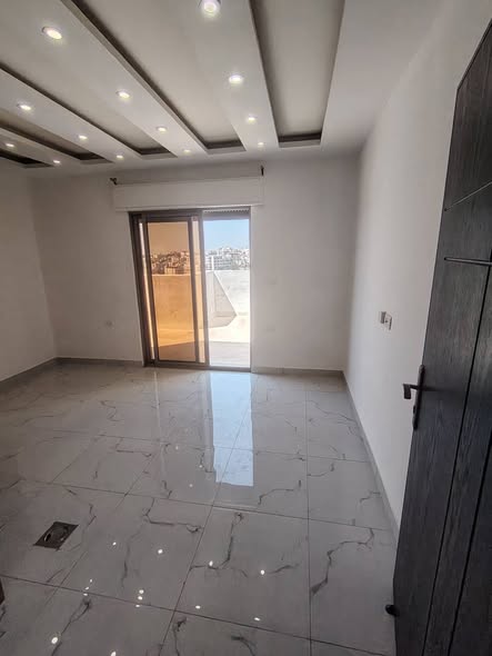 استوديو روف فاخر للإيجار في شارع الجامعة (الجامعة الأردنية)