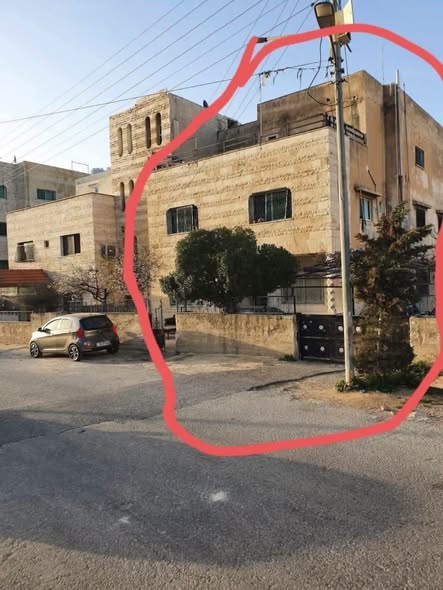 عمارة استثمارية للبيع في أبو علندا