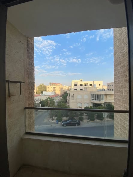 شقة فاخرة للبيع في أم السماق الجنوبي بإطلالة مميزة - 5