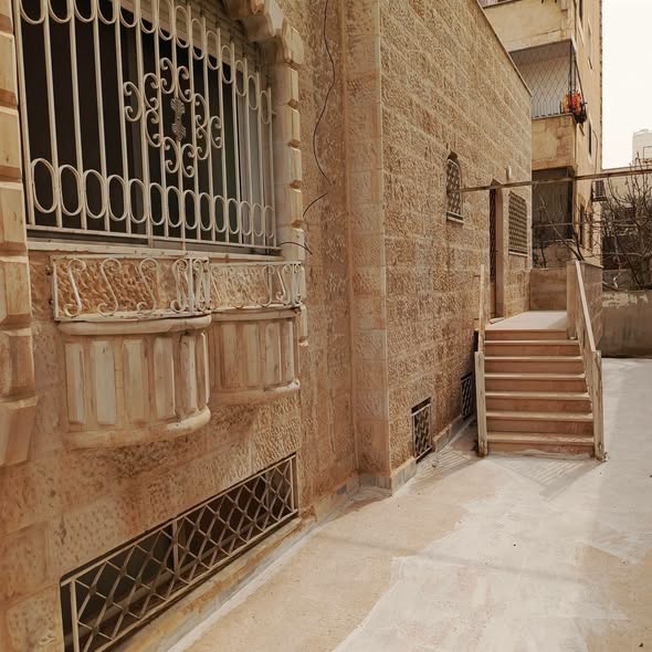 بيت طابقين في ماركا الجنوبية - فرصة ذهبية - 3