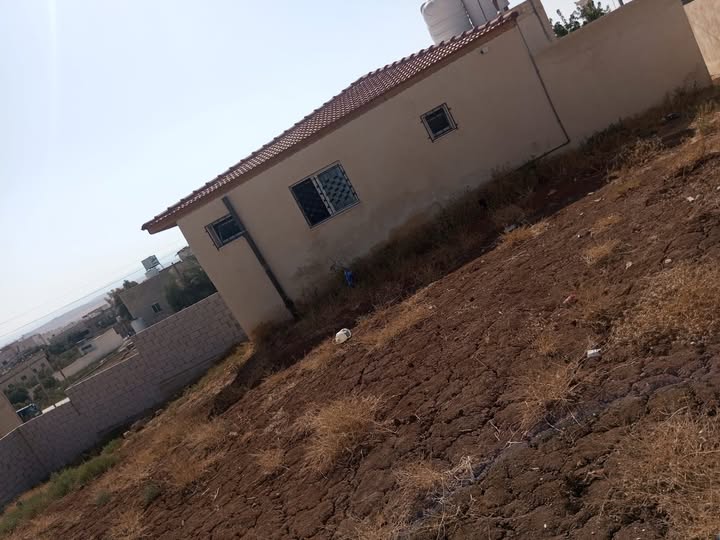 منزل مستقل للبيع في البويضة، الرمثا