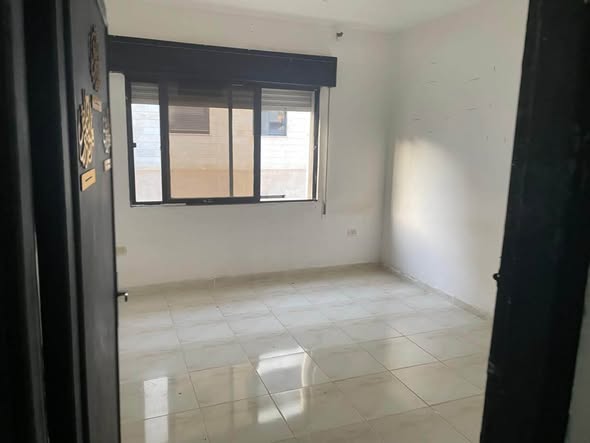 شقة للإيجار بموقع مميز في شارع الجامعة (الجامعة الأردنية) - 2