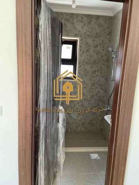شقة فارغة للإيجار سوبر ديلوكس في دير غبار - 5